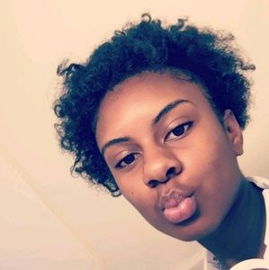 Meet your Posher, Caprice